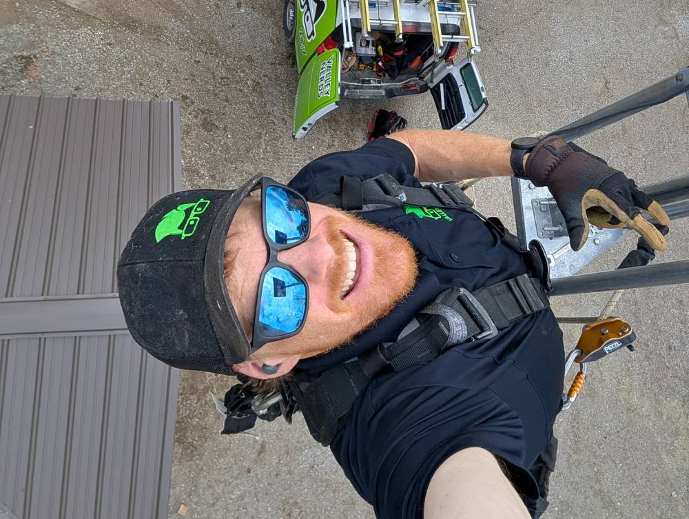 Starlink tower installation - Whitewater Region